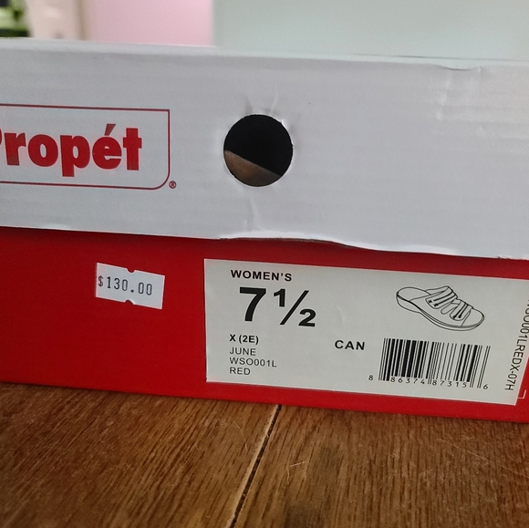 Propét Woman's Sandal - June, size 7.5 x (2E), Red. Brand New - Picture 3 of 8